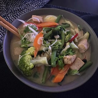VEGGIES RAMEN (CHICKEN BROTH)