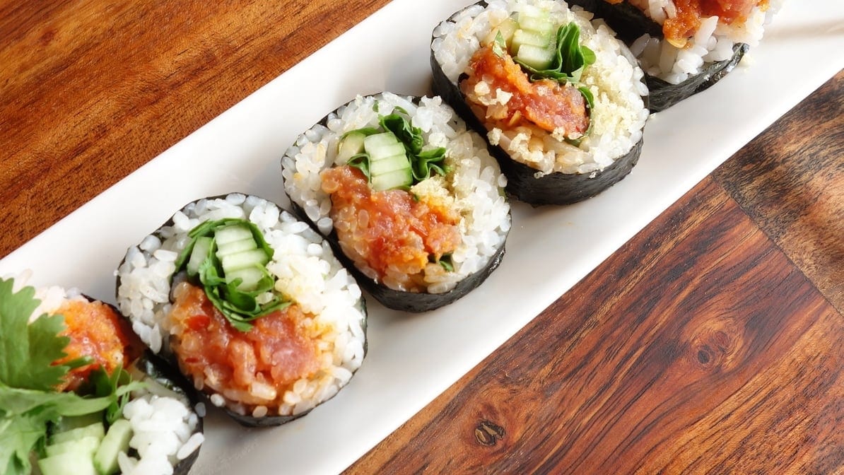 911 Salmon Roll.