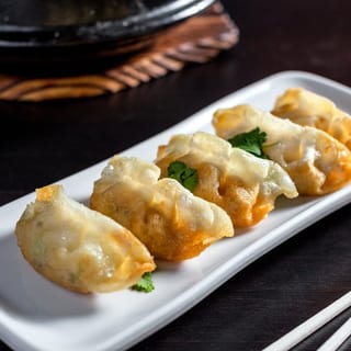 Steamed Chicken Gyoza (6pc)